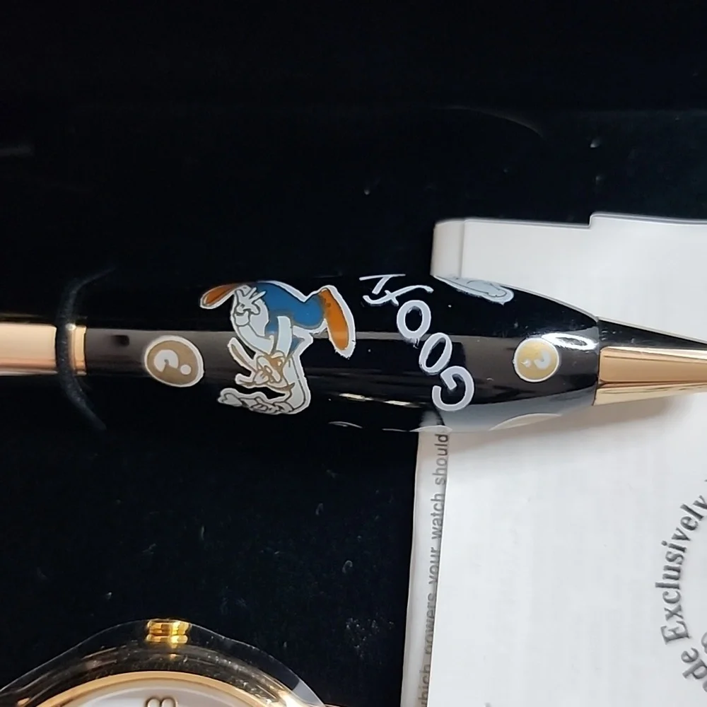Vintage Rare NWT Disney Goofy Watch with Matching Pen Keychain